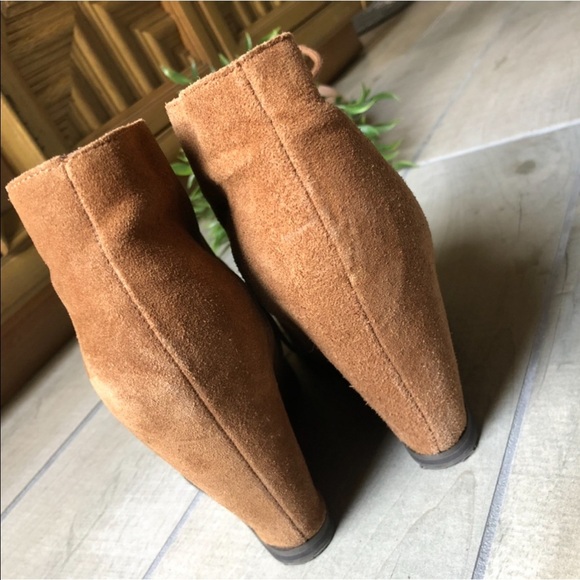 Dolce vita cognac suede lace up wedge booties. Size 7.5 - Picture 6 of 8
